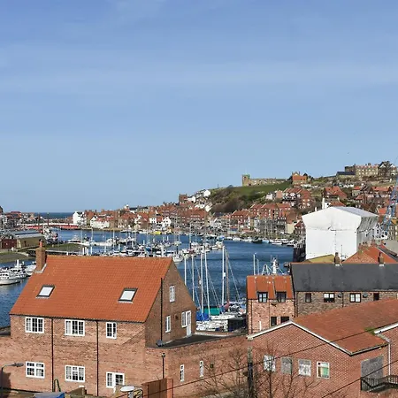Harbour Retreat Whitby