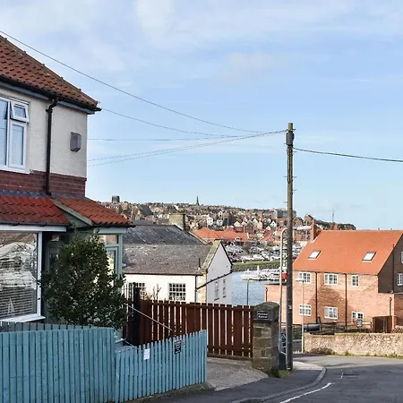 Harbour Retreat Whitby